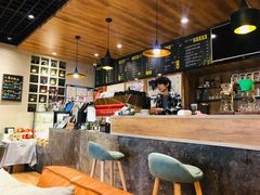 -ZING COFFEE 镜咖啡