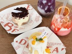 -共舞时光猫咖·狗咖(新街口店)