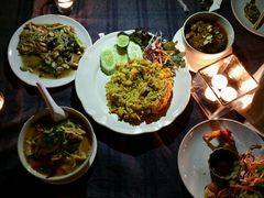 -Dash Teak House