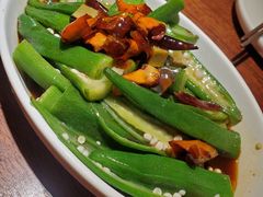 捞汁鲜秋葵-前海沿·青岛菜(大拇指广场石老人店)