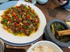 -有红鸡毛店·川菜(建设路店)