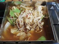 筋皮锅-珲春玉善烧烤串城(朝中店)
