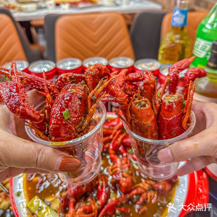 整条街飘满炭火香,徐州烧烤太顶了!