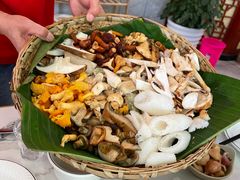 -原林野山菌火锅·炒菌(关上野生菌一条街店)