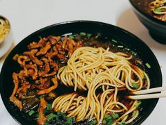 -小龙大肉面馆