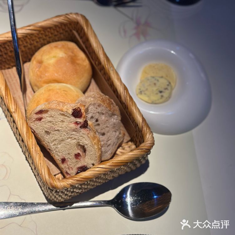 在杭州❗️值得n刷的浪漫西餐厅🍴