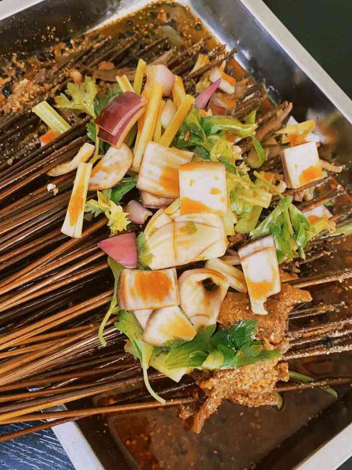 歆瑞源油卤串串-"生意太好了,之前去就看到在排队,这次专门.