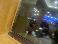 -啊美丽炭火烤肉(滑翔一店)
