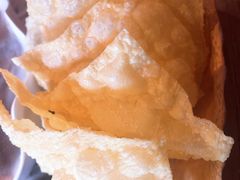 -老牌坊云南鱼豆花火锅(爱建店)