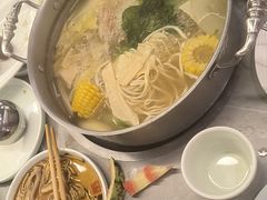 -宴全牛粤来越牛潮汕鲜牛肉火锅(海州万达广场店)