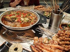 重庆万州烤鱼-宝记烧烤·碳锅羊肉·羊蝎子火锅·夜食社(文体路创始店)