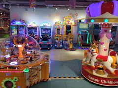 -星舰梦航(广百广场荔胜店)
