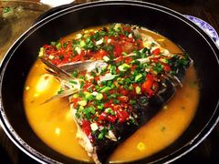 招牌剁椒大鱼头-六合居·明厨亮灶餐厅(成双大道店)