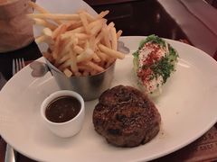 -db Bistro & Oyster Bar by Daniel Boulud(滨海湾金沙店)