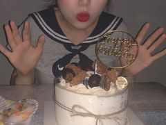 -半勺舒舒生日蛋糕店