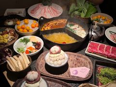 -三出山火锅(南京万象天地店)