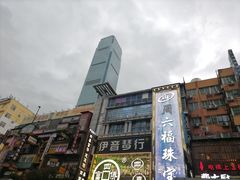 -黄兴南路步行商业街