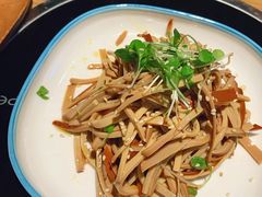 -山城外·非遗酸菜鱼(新都汇融店)