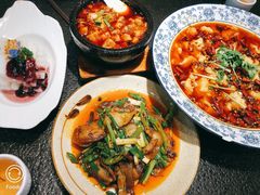 -万重锦·人文川菜馆(骡马市店)