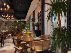 -Osteria Garden 生蚝花园餐厅(原进贤路店)
