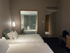 -广州卡丽酒店(大金钟路地铁站店)