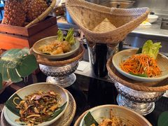 -锦厨国际自助餐厅 · 云端景观 (昆明索菲特大酒店)