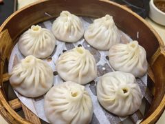-莱莱小笼·乔艾