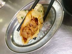 生煎包-老上海食惠裡小籠包生煎包