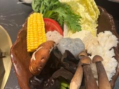 -湊湊火锅·茶憩(颐堤港店)
