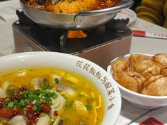 -渝是乎酸菜鱼·川渝小炒(新世界百货望京店)