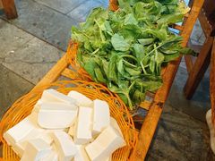 -抚仙湖生态石锅鱼野生菌(告庄店)