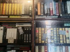 -钟书阁(松江泰晤士小镇店)