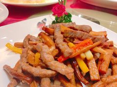 茶树菇爆牛柳-深圳东方银座酒店·粤秀轩中餐厅