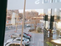 -麦当劳(展览路店)