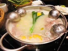 猪蹄猪肚锅-官也街澳门火锅(新源里店)