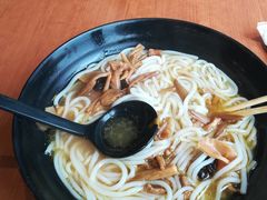 -老妈米线(港龙店)