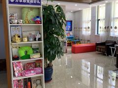 -茂菊口腔连锁(浦东南路店)