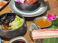 -明洞阿姨·韩式酱蟹烤肉·创意料理(三元桥店)