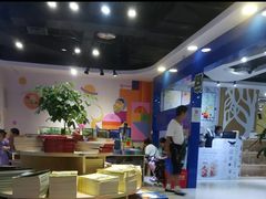 -新华书店(沙坪坝书城店)