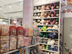 -名创优品(海珠乐峰广场店)
