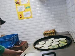 -沪上王记葱油饼(襄阳南路店)