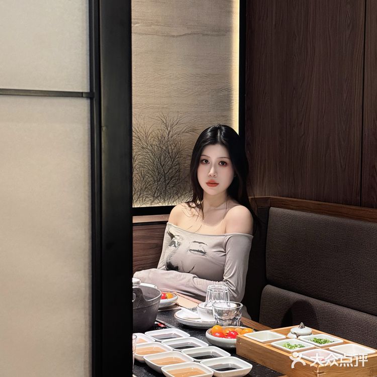 裕华区东岗路108号大石门饮食文化街1楼A1F001号