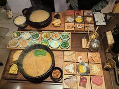-银米·云南传统过桥米线(双廊黑金冠店)
