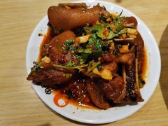 弹卤猪蹄-鱼你在一起(奉贤宝龙城广场店)