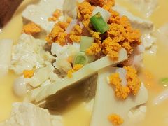 海胆煨台州豆腐-真地道京味府·鲜橙烤鸭·北京菜(朝外大街东大桥店)