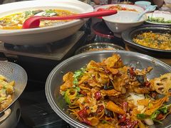 -川流不息·地道川菜·小龙虾(新松江路店)