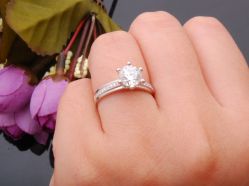 我喜欢的款式-威德钻石-克拉钻大本营(南京东路店)