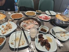 -金滏山烤肉·海鲜·火锅自助餐厅(襄阳万达店)