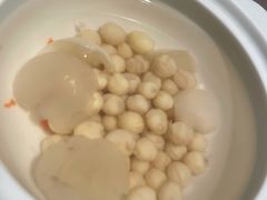 杏仁鸡头米-荣轩(新荣记环球金融中心店)