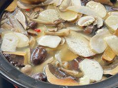 -野菌皇海景野生菌火锅(滨海大道店)